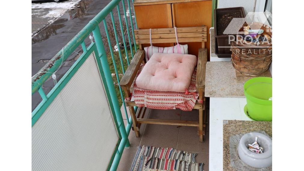 Ponúkame na predaj 2,5-i byt, dispozične upravený na 3-izb.