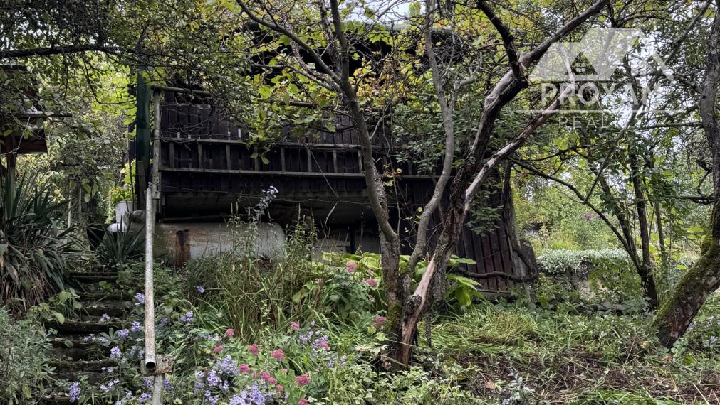 Na predaj slnečná záhrada s chatkou BB časť Fončorda