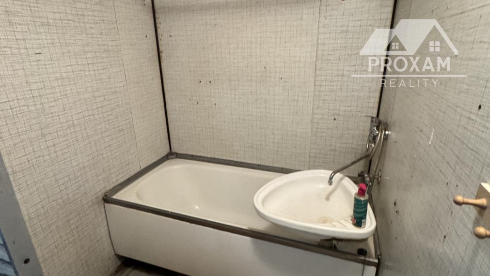 Priestranný 3-izbový byt s lodžiou – Kraskovo okres Rimavská Sobota