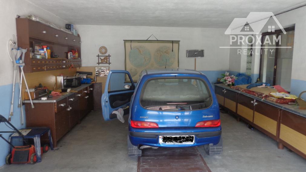 Znížená cena. Predaj  rod. domu a komplex budov v Lučenci časť Opatová