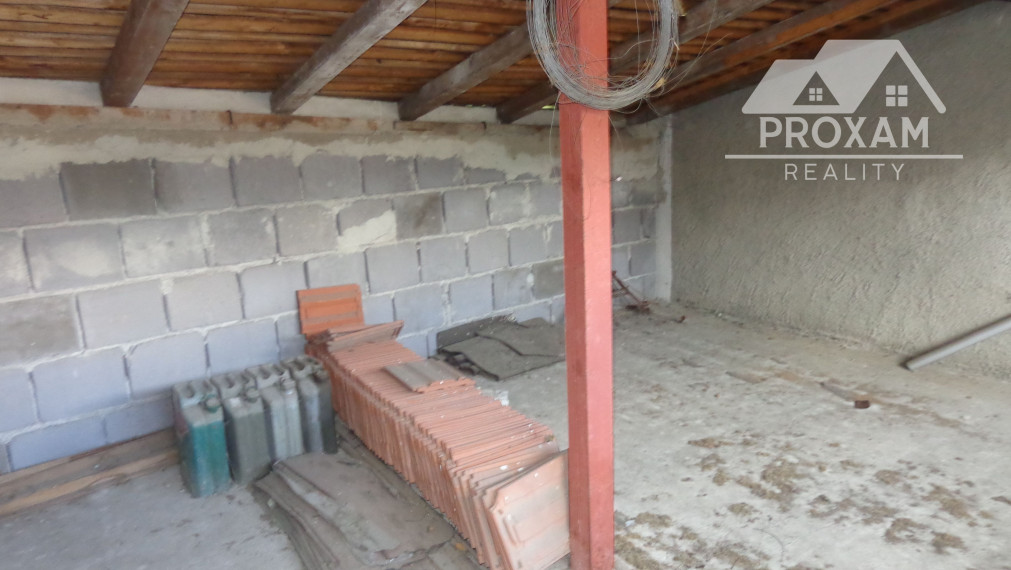 Znížená cena. Predaj  rod. domu a komplex budov v Lučenci časť Opatová