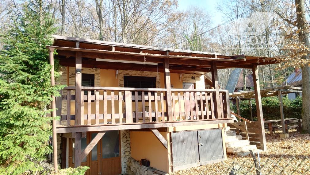 Rekreačná chata v obci Divín pri vodnej nádrži Ružiná