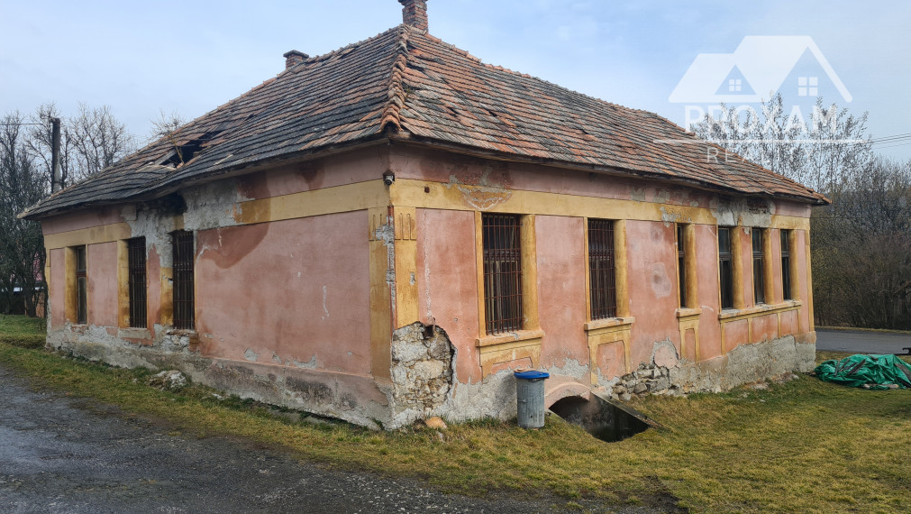 Predaj bývalej cirkevnej školy v obci Ostrany