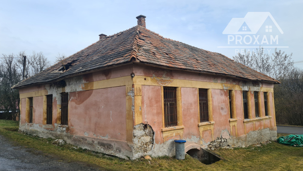 Predaj bývalej cirkevnej školy v obci Ostrany