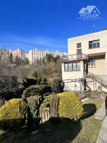 Exkluzívne ponúkame  na predaj RD na bývanie alebo podnikanie v BB, časť Rudlová