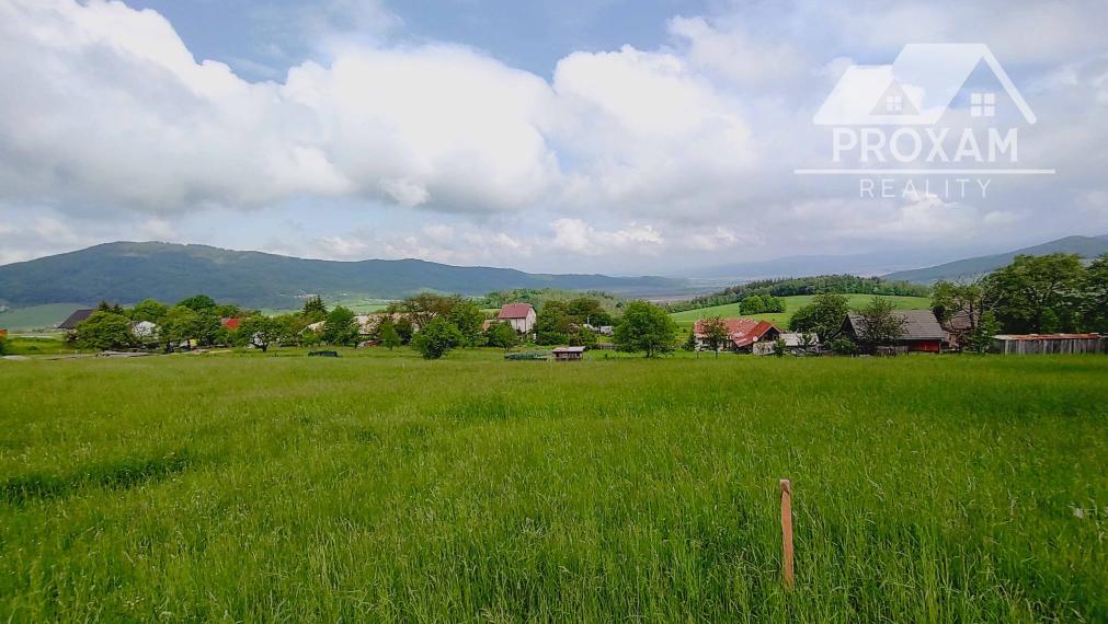 Exkluzívne ponúkame na predaj pozemok vhodný na výstavbu rodinného domu