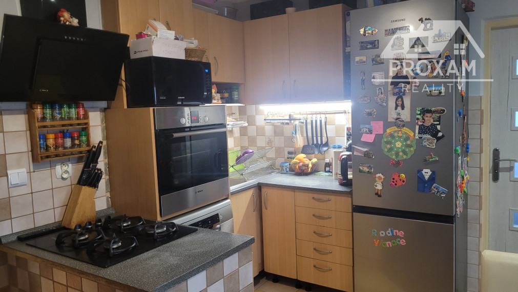 Ponúkame na predaj pekný 2 izb. byt v Lučenci Rúbanisko II