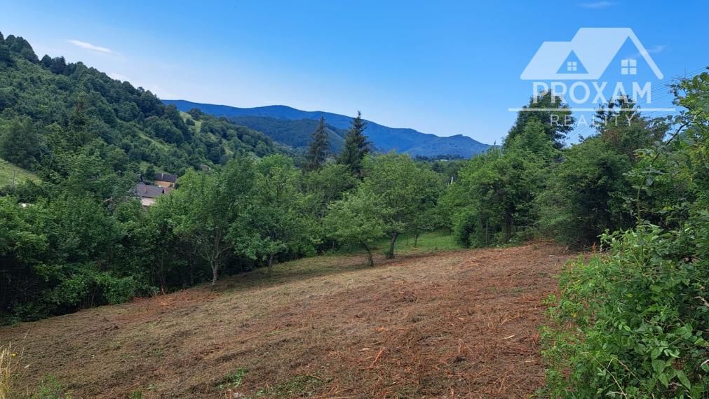 Iba u nás, ponúkame na predaj slnečný pozemok  okres Prievidza