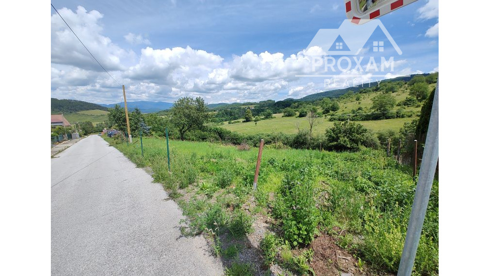 Na predaj pozemky vhodné na výstavbu rodinného domu, chaty.