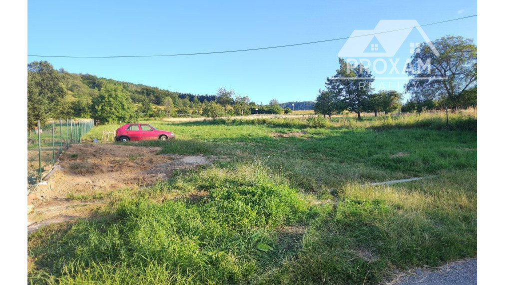 Exkluzívne ponúkame na predaj pozemok vhodný na výstavbu rodinného domu