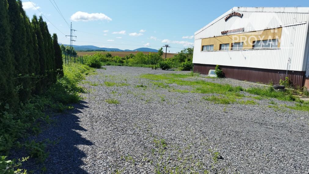 PROXAM reality ponúkame na predaj alebo prenájom komerčný objekt -  vhodný na mäso výrobu, rozrábku mäsa, chladenie, mrazenie, skladové priestory a priľahlý veľký pozemok.