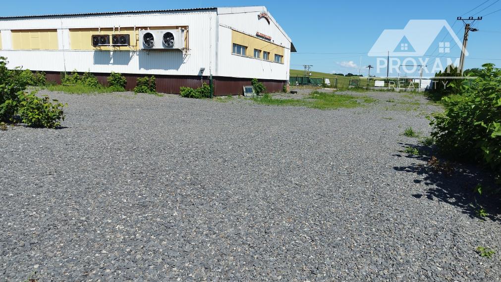 PROXAM reality ponúkame na predaj alebo prenájom komerčný objekt -  vhodný na mäso výrobu, rozrábku mäsa, chladenie, mrazenie, skladové priestory a priľahlý veľký pozemok.