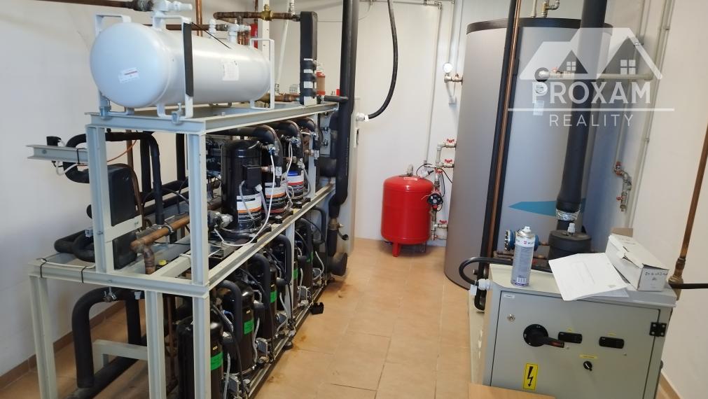 PROXAM reality ponúkame na predaj alebo prenájom komerčný objekt -  vhodný na mäso výrobu, rozrábku mäsa, chladenie, mrazenie, skladové priestory a priľahlý veľký pozemok.