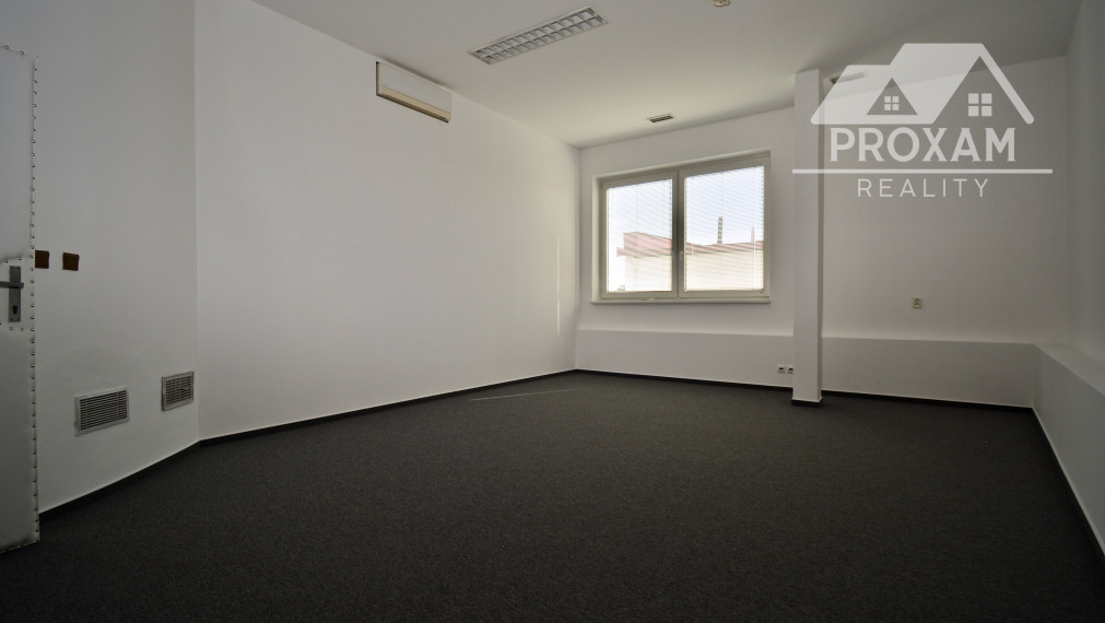 Prenájom kancelárskych priestorov v centre mesta Lučenec