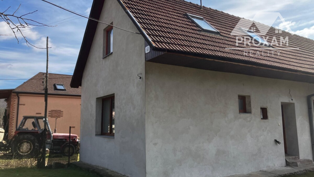 Na predaj trojizbový dom