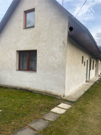 Na predaj trojizbový dom