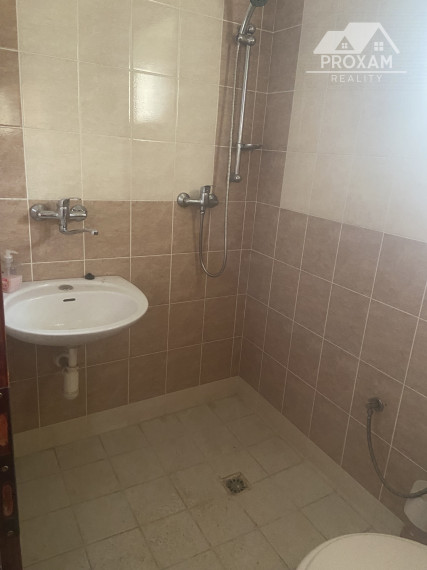 Na predaj trojizbový dom