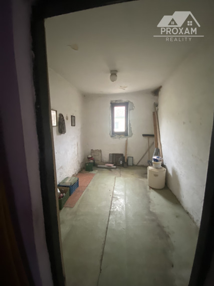 Na predaj trojizbový dom