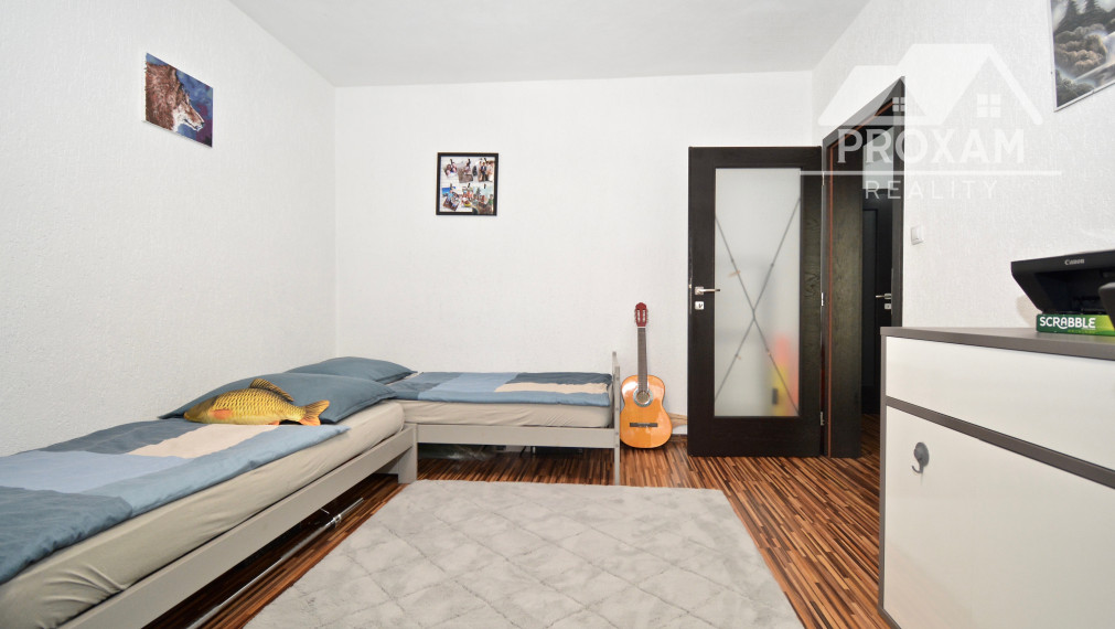 Priestranný 3izb byt so zariadením v centre mesta