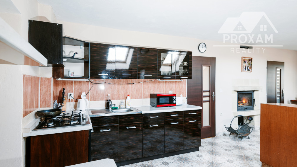 Predaj domu v Lučenci s možnosťou podnikania. Znížená cena.