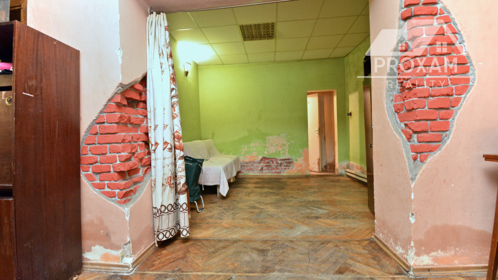 Na predaj zabehnutý autoservis v Lučenci