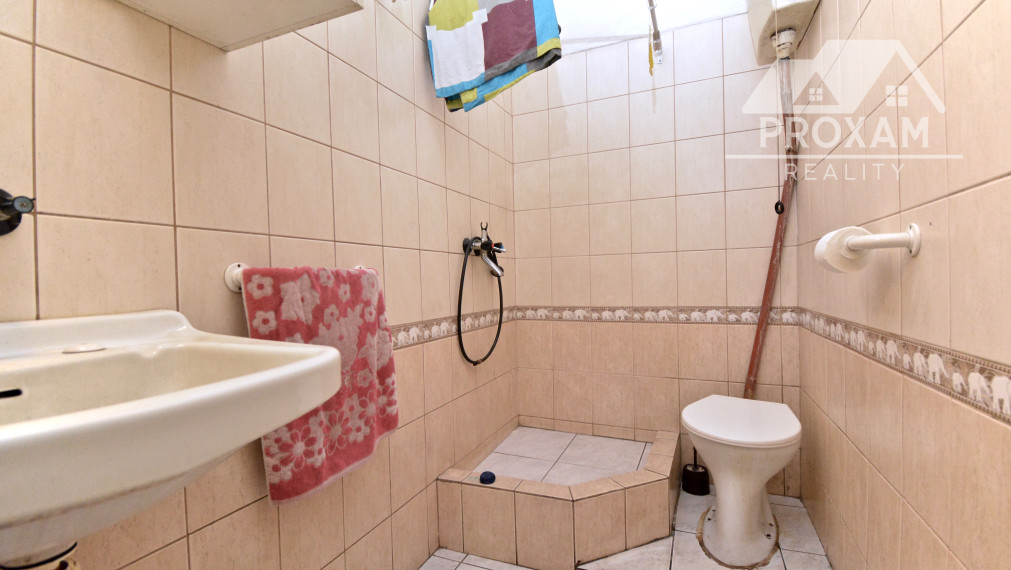 Na predaj zabehnutý autoservis v Lučenci