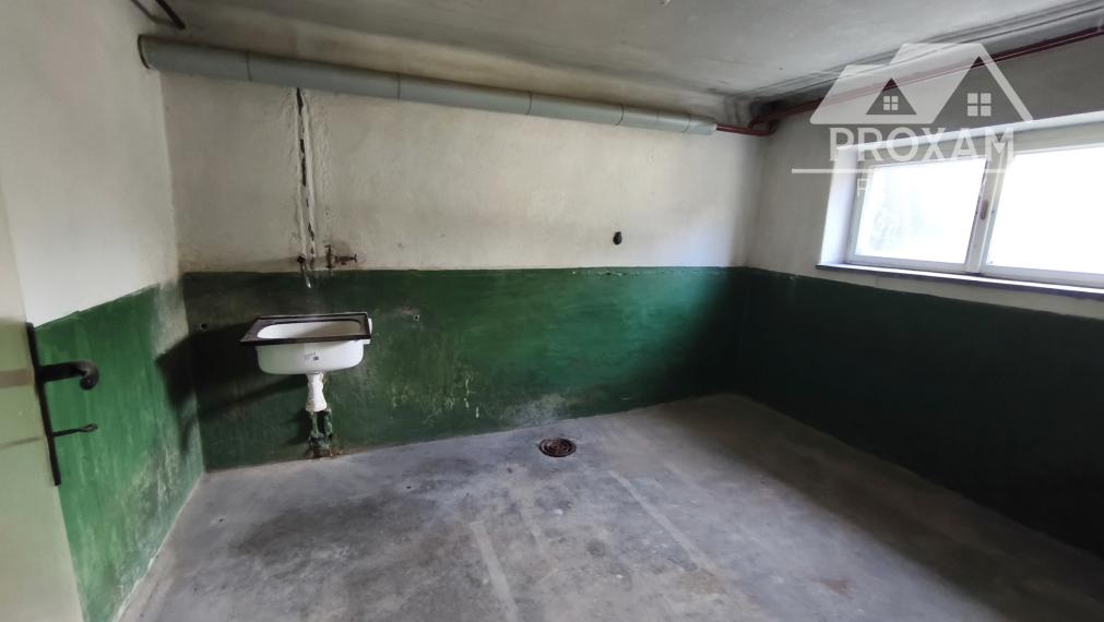 Na predaj priestranný  6-izbový rodinný dom s potenciálom!