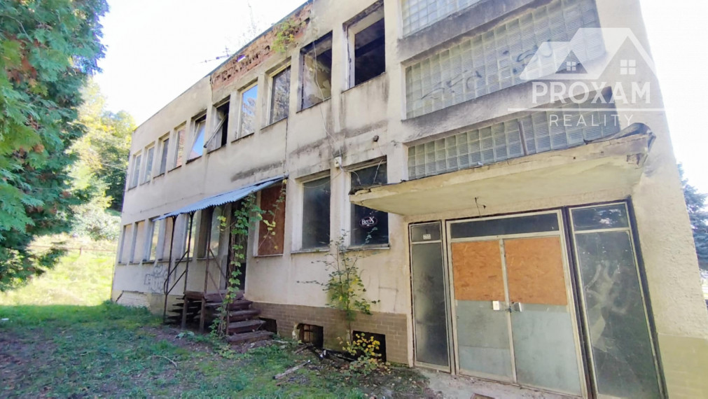 Rozsiahla budova za výhodnú cenu!