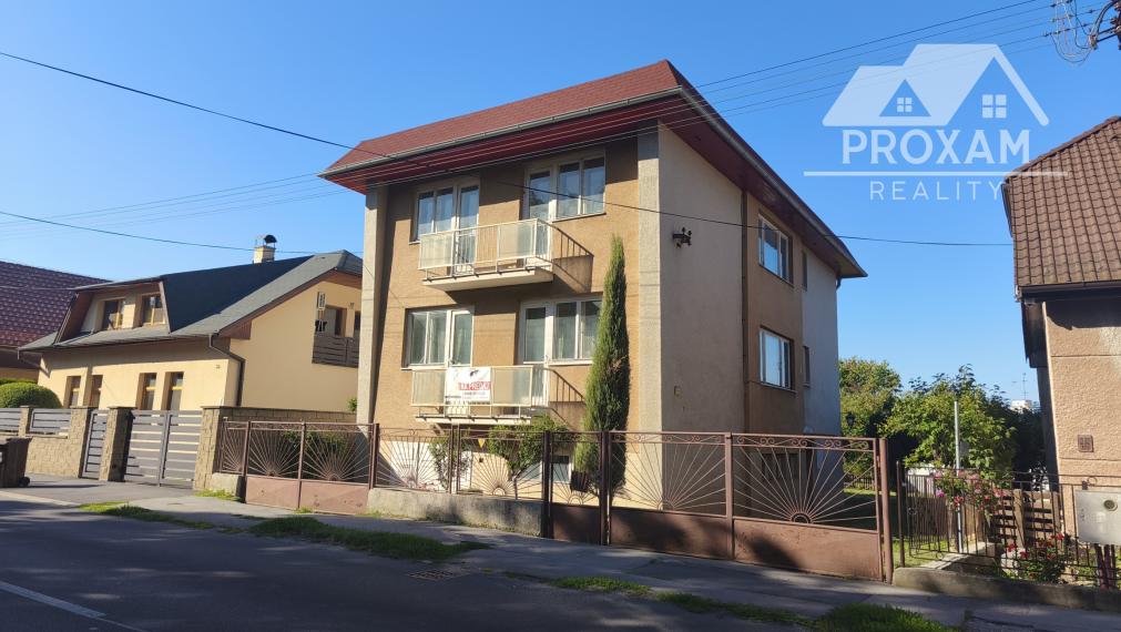 Na predaj priestranný  6-izbový rodinný dom s potenciálom!