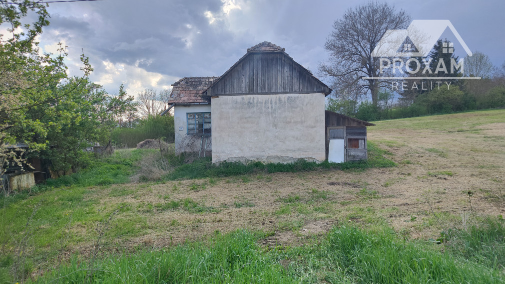 Na predaj rozsiahly pozemok na výstavbu rodinného domu