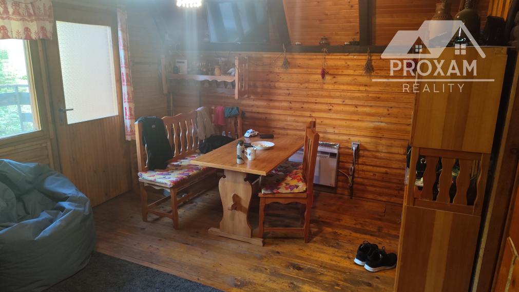 Ponúkame na predaj peknú rekreačnú chatu v blízkosti Hotel Zerrenpach Látky