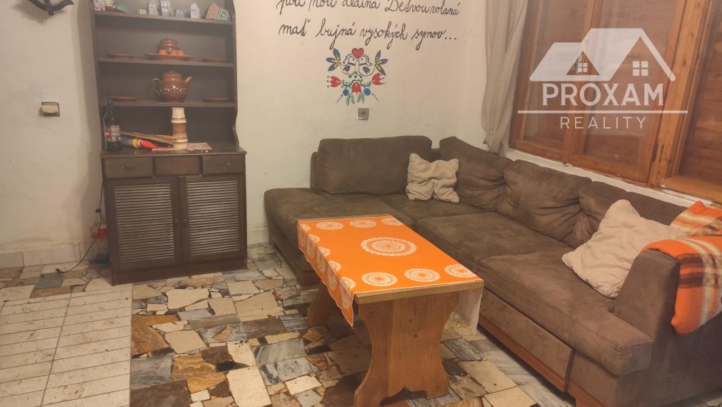 Ponúkame na predaj peknú rekreačnú chatu v blízkosti Hotel Zerrenpach Látky