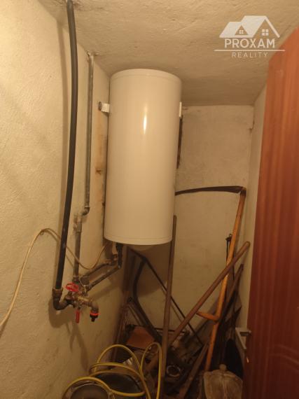 Ponúkame na predaj peknú rekreačnú chatu v blízkosti Hotel Zerrenpach Látky