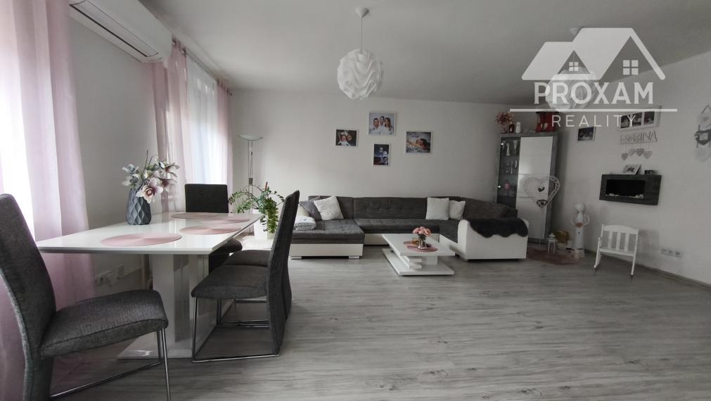 Veľkometrážny 4-izbový byt s dvomi balkónmi a vlastným kúrením