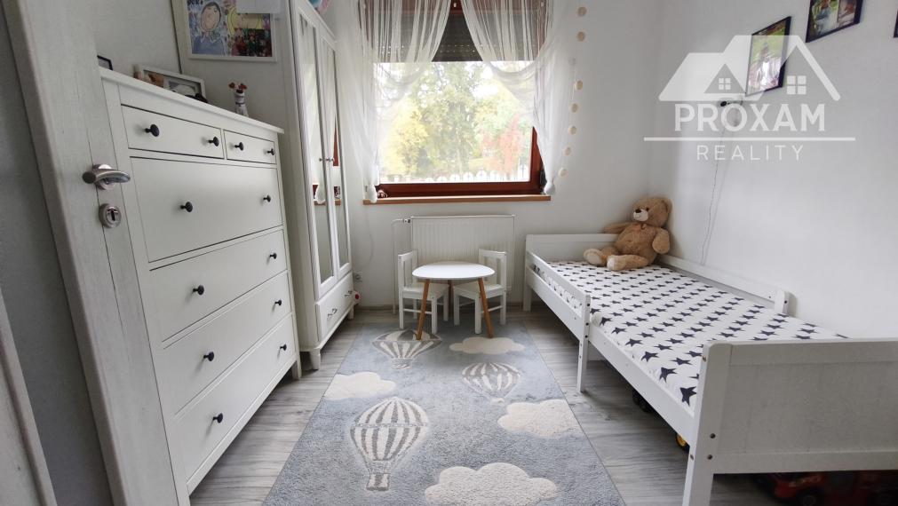 Veľkometrážny 4-izbový byt s dvomi balkónmi a vlastným kúrením