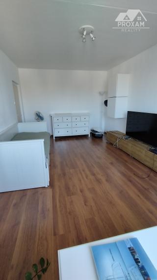 PREDAJ ZARIADENÝ 3 IZB. BYT S LOGGIOU