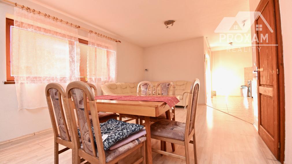 Na predaj dva rodinné domy s rozsiahlym pozemkom