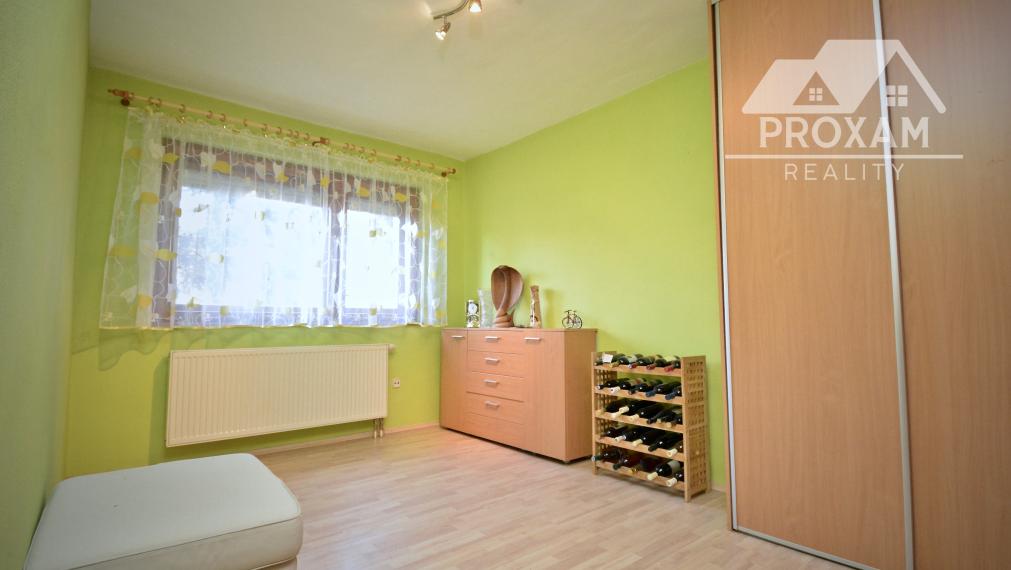 Na predaj dva rodinné domy s rozsiahlym pozemkom