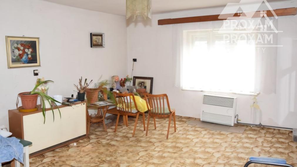 Na predaj dva rodinné domy s rozsiahlym pozemkom