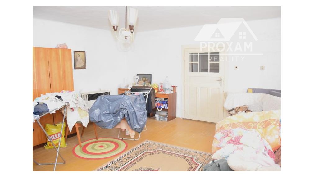 Na predaj dva rodinné domy s rozsiahlym pozemkom