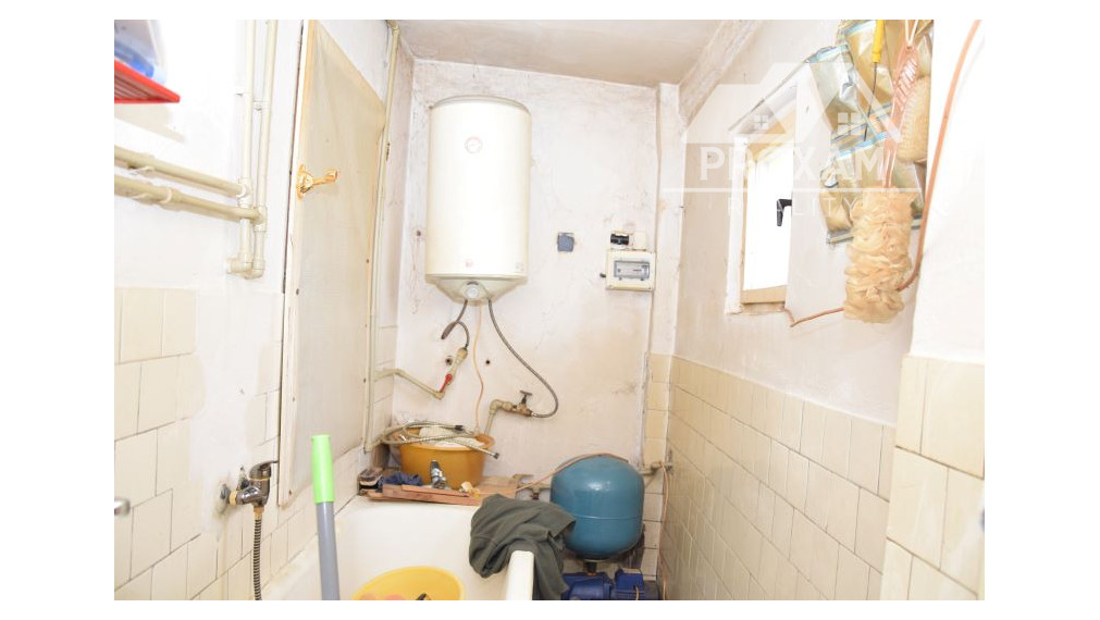 Na predaj dva rodinné domy s rozsiahlym pozemkom