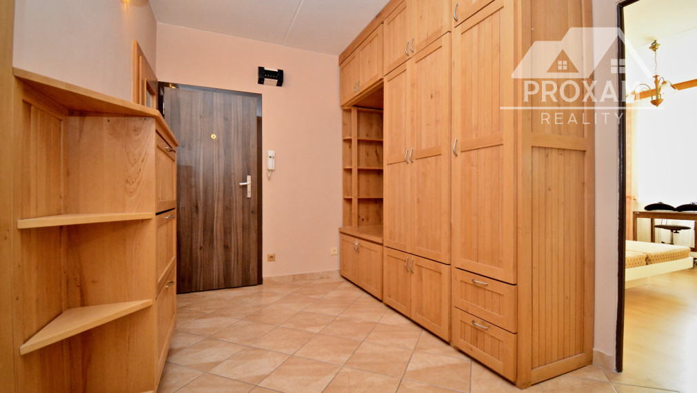 Predaj 3-izbového bytu v Lučenci, čiastočná rekonštrukcia, balkón,