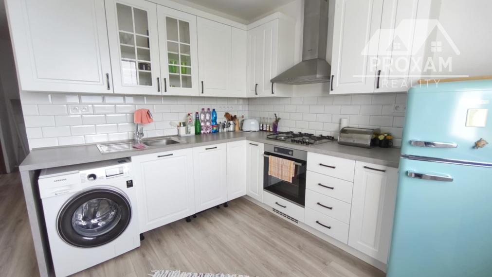 Trojizbový byt po rekonštrukcii!