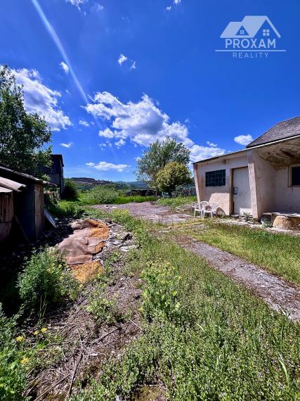 Na predaj rodinný dom s projektom na rekonštrukciu v Mýtnej