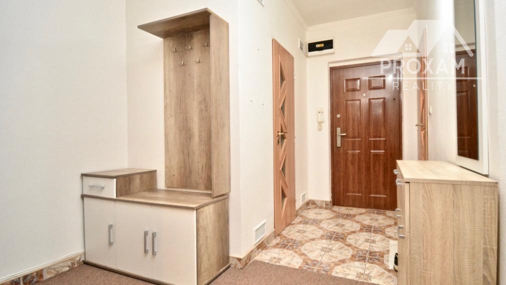 Útulný 3-izbový byt s  loggiou a výhľadom v Lučenci