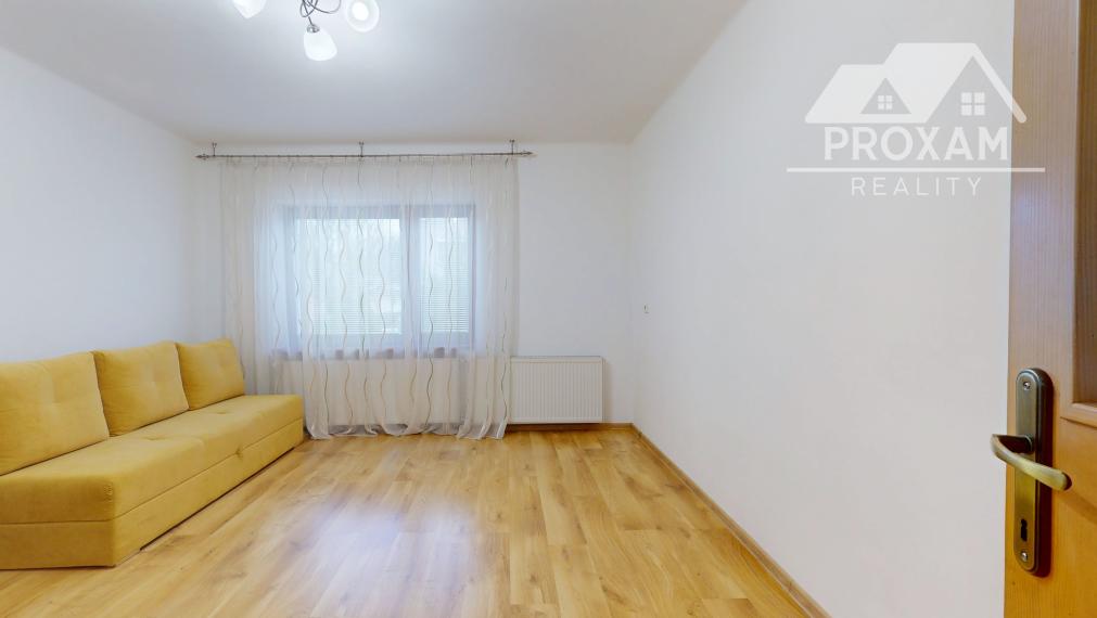 PREDAJ 4- izbový rodinný dom s garážou, záhradou...