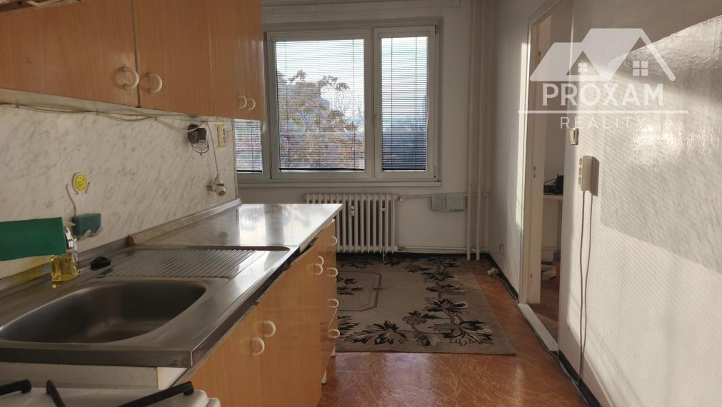 PREDAJ 3,5 izbový byt v centre mesta s potenciálom, ktorý si zamilujete