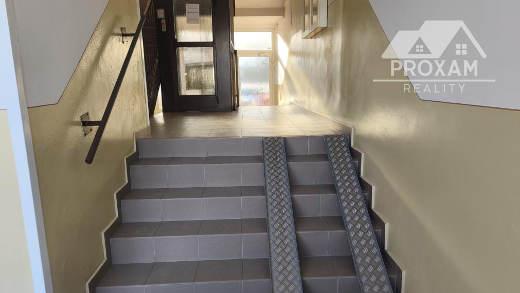 PREDAJ 3,5 izbový byt v centre mesta s potenciálom, ktorý si zamilujete