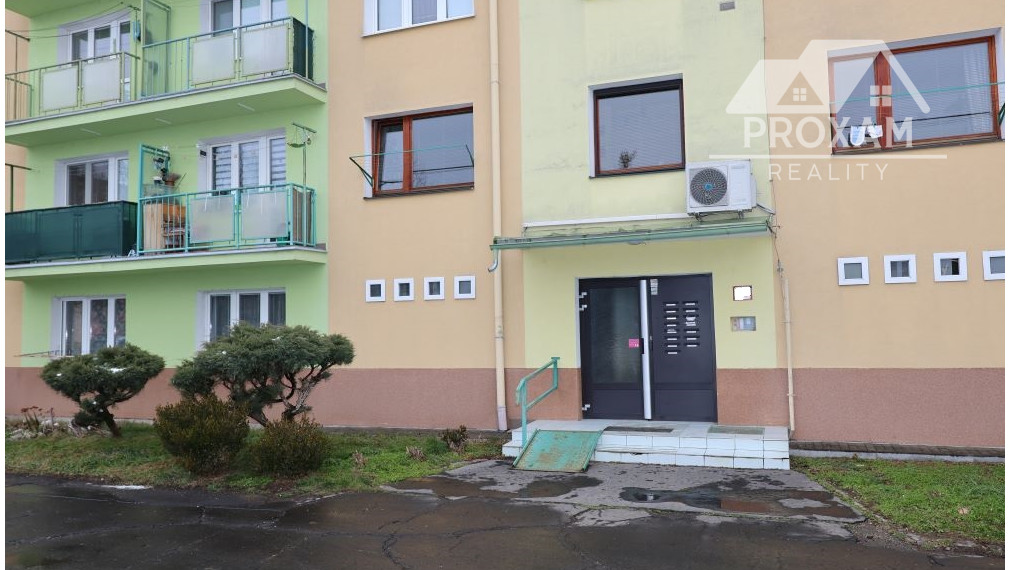 Ponúkame na predaj 2,5-i byt, dispozične upravený na 3-izb.