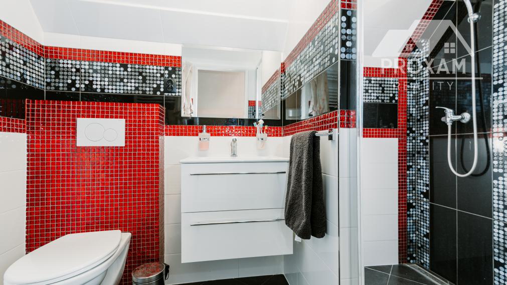 Predaj domu v Lučenci s možnosťou podnikania. Znížená cena.